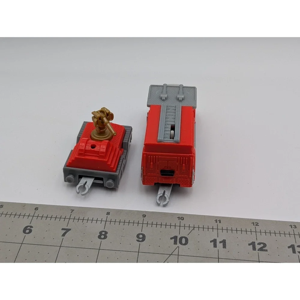 Mattel Fiery Flynn‎ Trackmaster Fire Truck Motorized Thomas Train Engine 2013